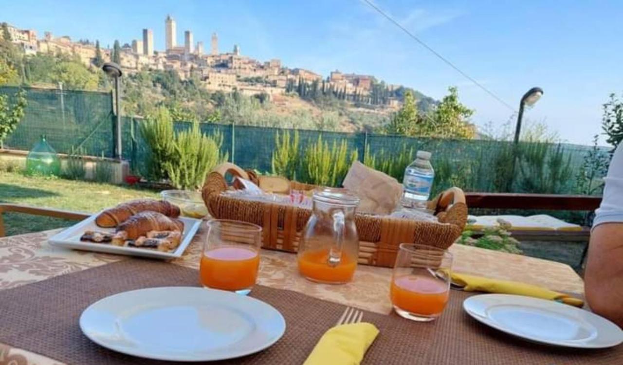 B&B Il Fienile San Gimignano Buitenkant foto