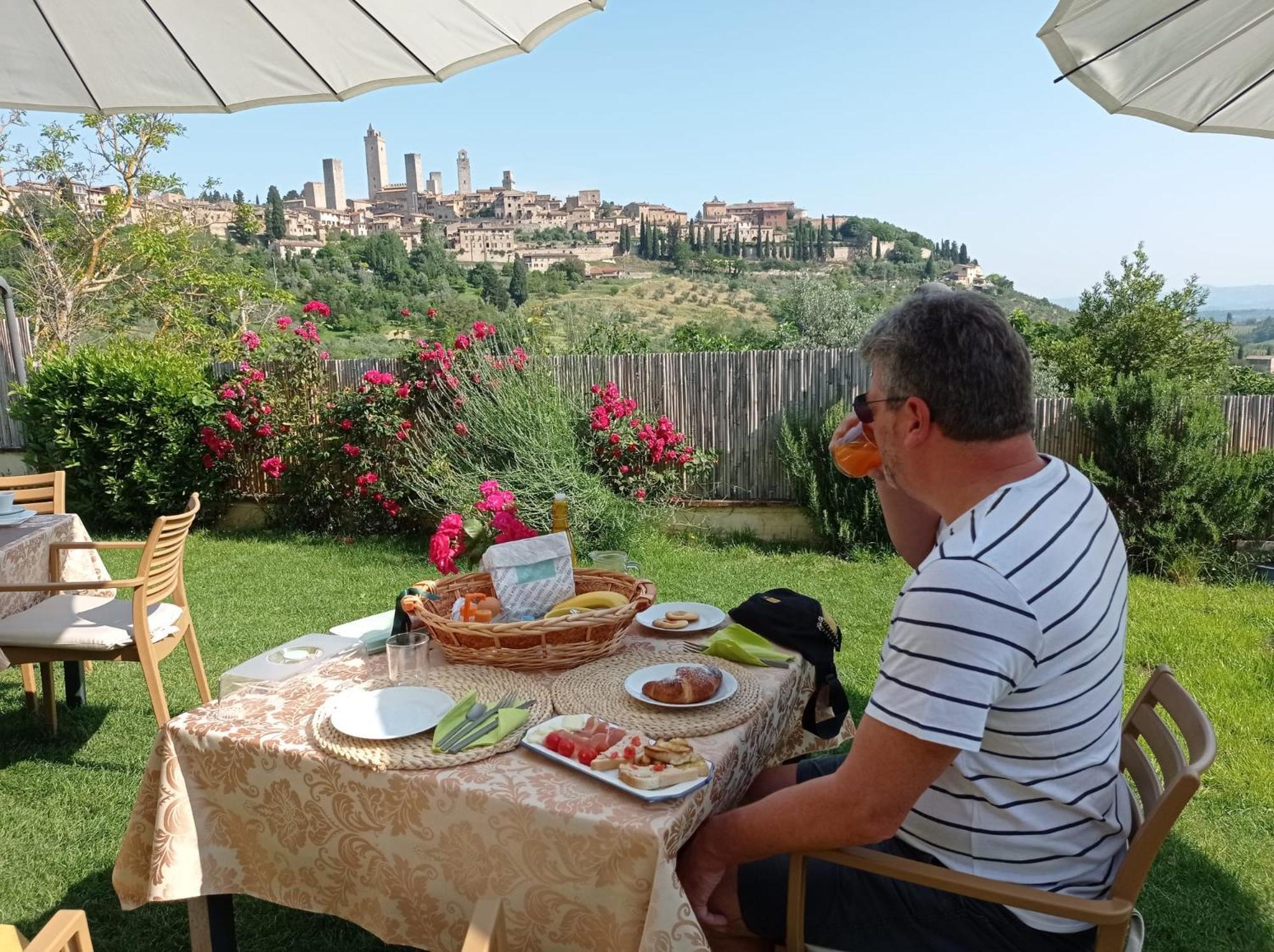 B&B Il Fienile San Gimignano Buitenkant foto