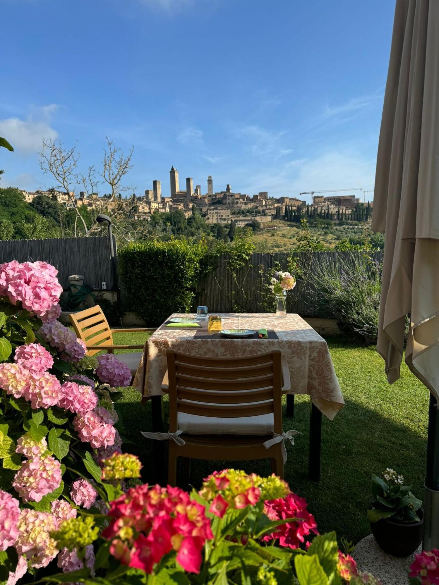 B&B Il Fienile San Gimignano Buitenkant foto