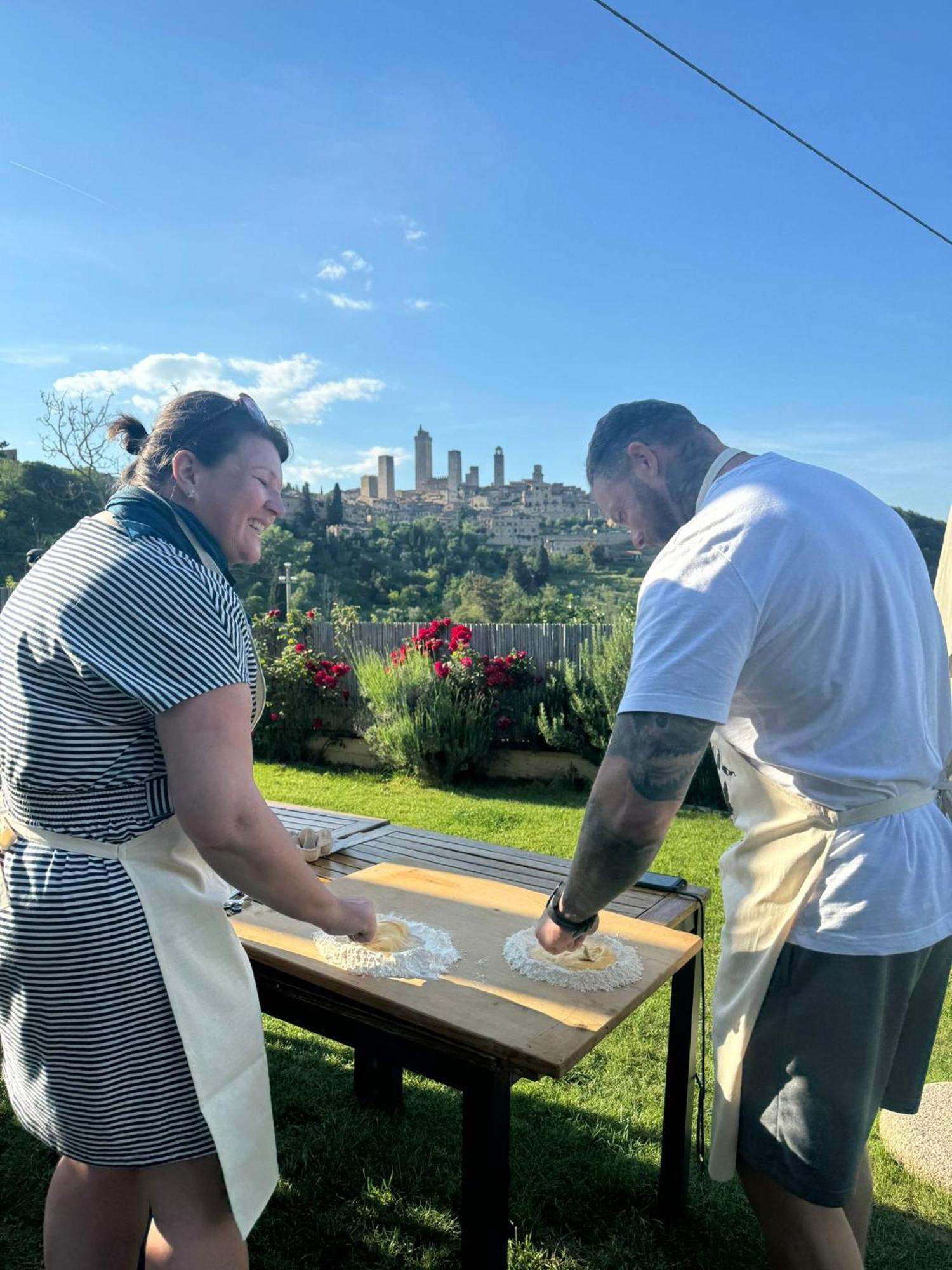 B&B Il Fienile San Gimignano Buitenkant foto