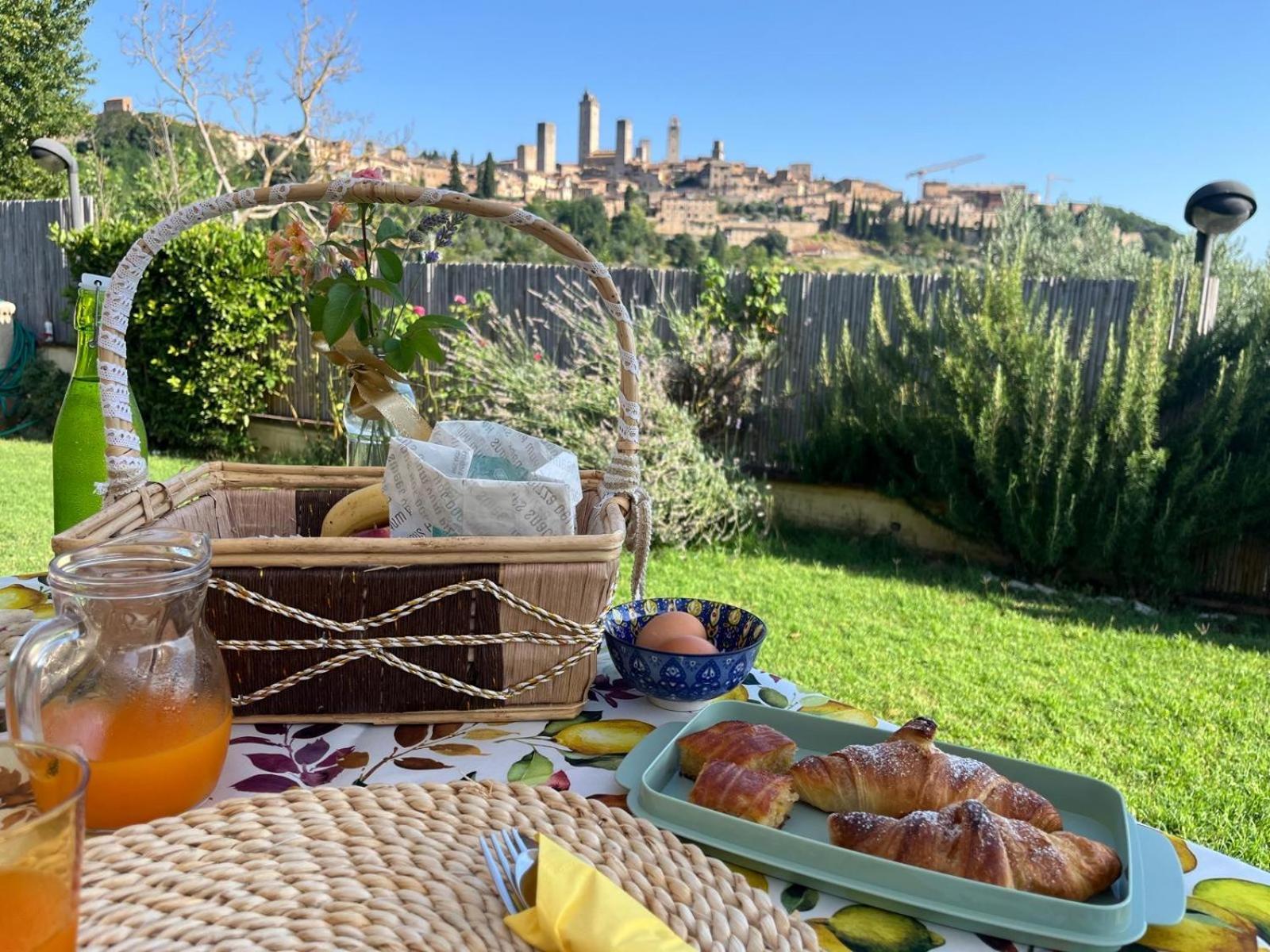 B&B Il Fienile San Gimignano Buitenkant foto